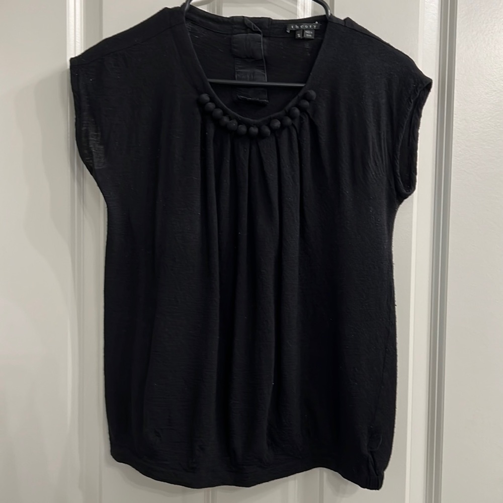 Cute black Theory sleeveless top